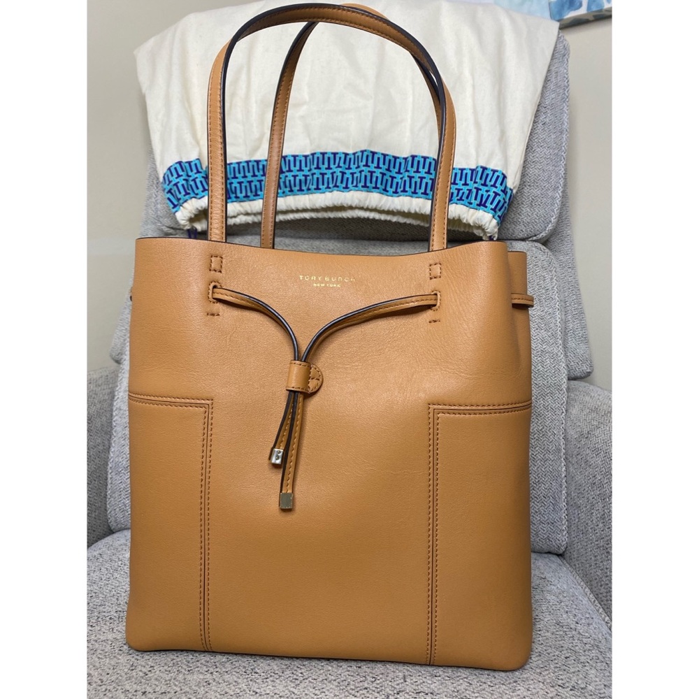 *SOLD* Tory Burch Leather Tote
